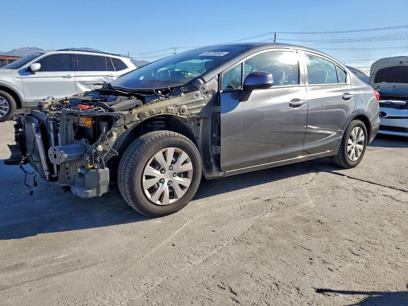 HONDA CIVIC LX 2012 con VIN 19XFB2F52CE373572 - Foto de la subasta