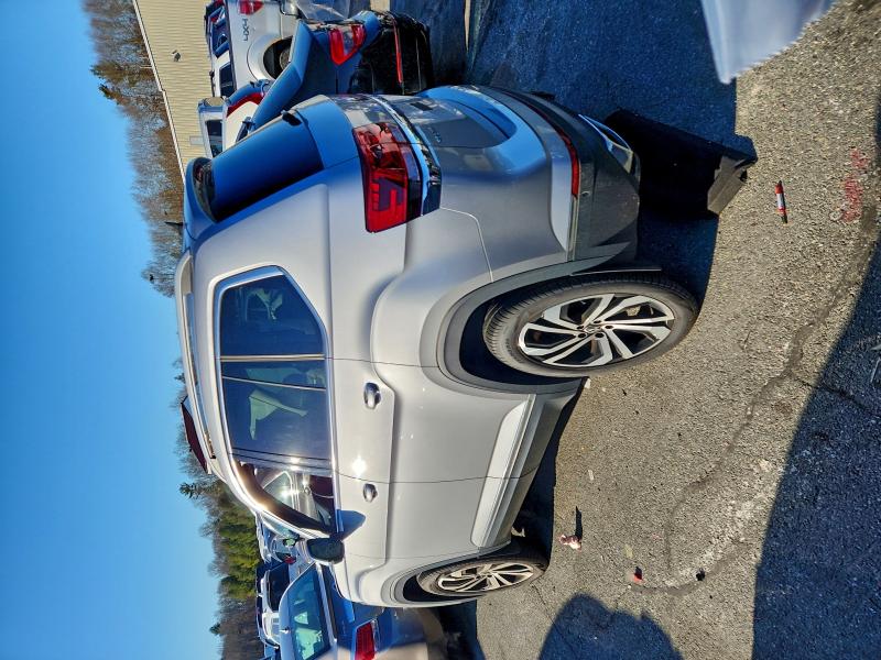 Photo 2 from auction – 2021 VOLKSWAGEN ATLAS SEL with VIN 1V2TR2CA3MC504631