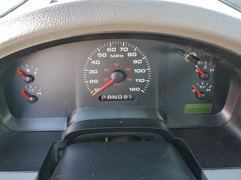 Photo 9 from auction – 2005 FORD F150 with VIN 1FTRF12225NB08348