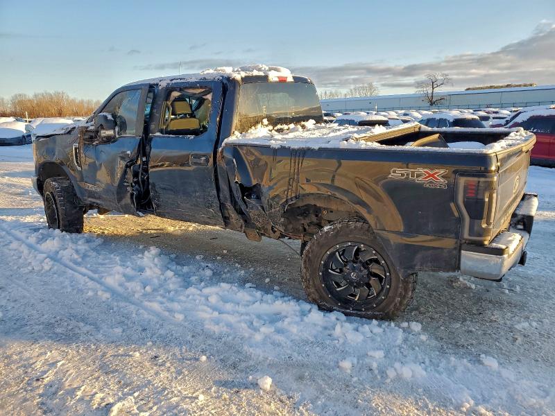 Photo 2 from auction – 2017 FORD F350 SUPER with VIN 1FT8W3BT4HEB27827