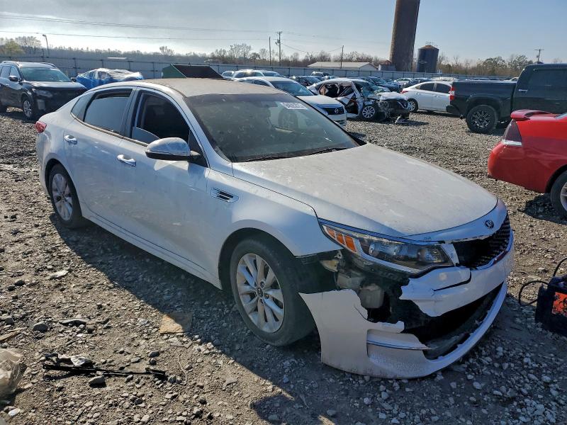 Photo 4 from auction – 2016 KIA OPTIMA with VIN 5XXGT4L31GG066424
