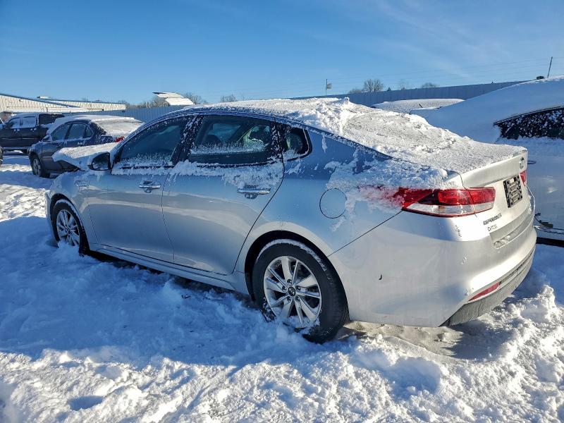 Photo 2 from auction – 2018 KIA OPTIMA LX with VIN 5XXGT4L34JG187004