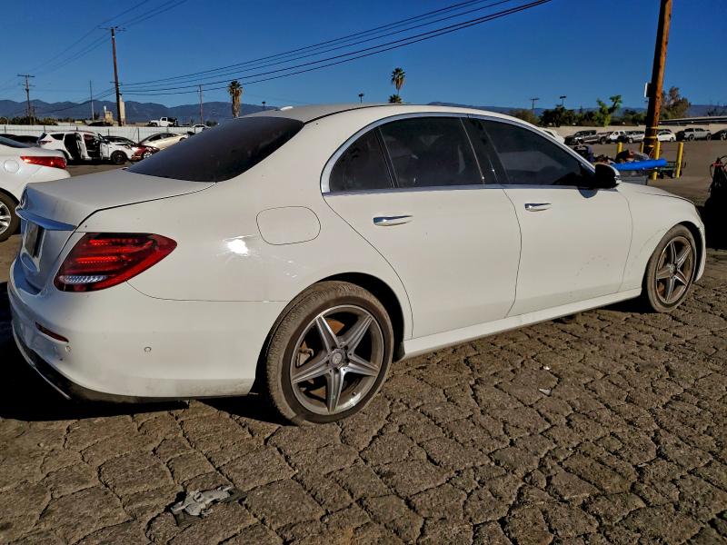 Photo 3 from auction – 2017 MERCEDES-BENZ E 300 with VIN WDDZF4JB6HA024053