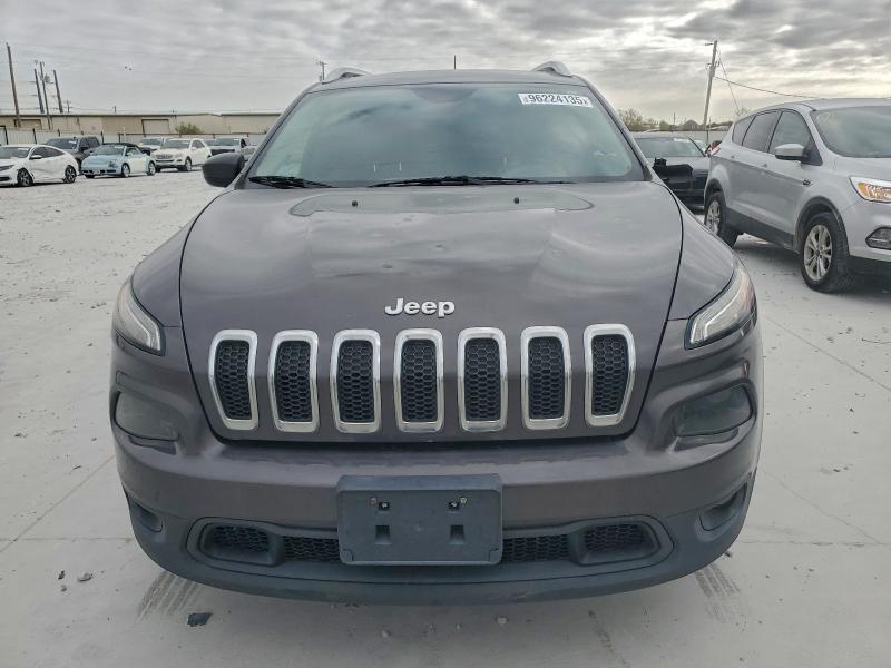 Photo 5 from auction – 2018 JEEP CHEROKEE with VIN 1C4PJLLB6JD542630
