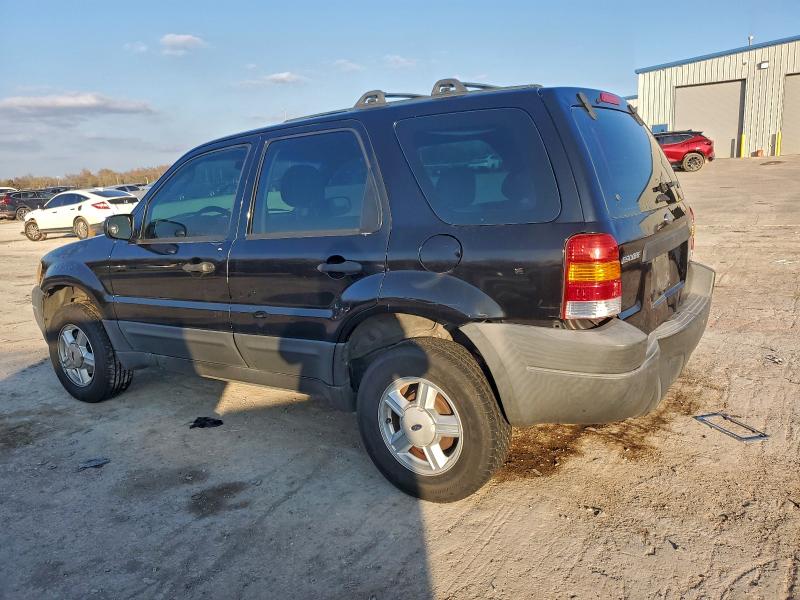 Photo 2 from auction – 2003 FORD ESCAPE XLS with VIN 1FMYU021X3KE05297