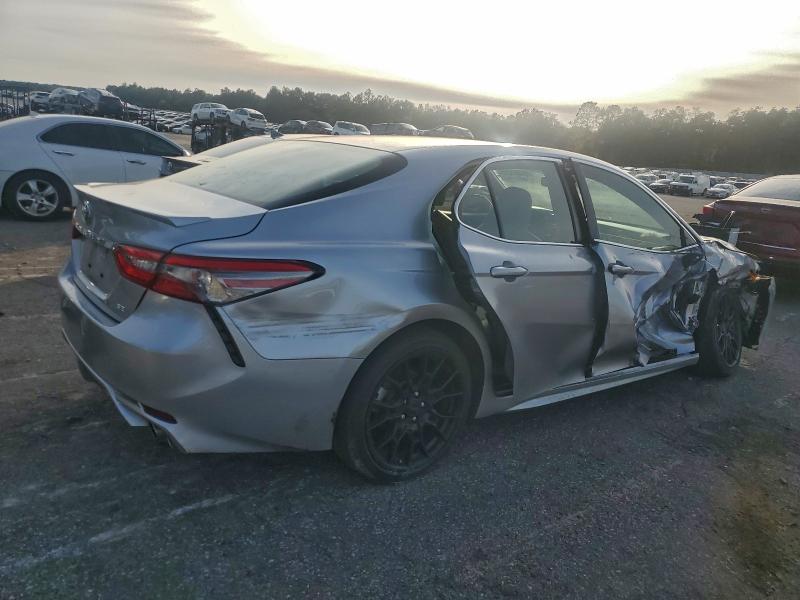 Photo 3 from auction – 2018 TOYOTA CAMRY with VIN JTNB11HK2J3013104