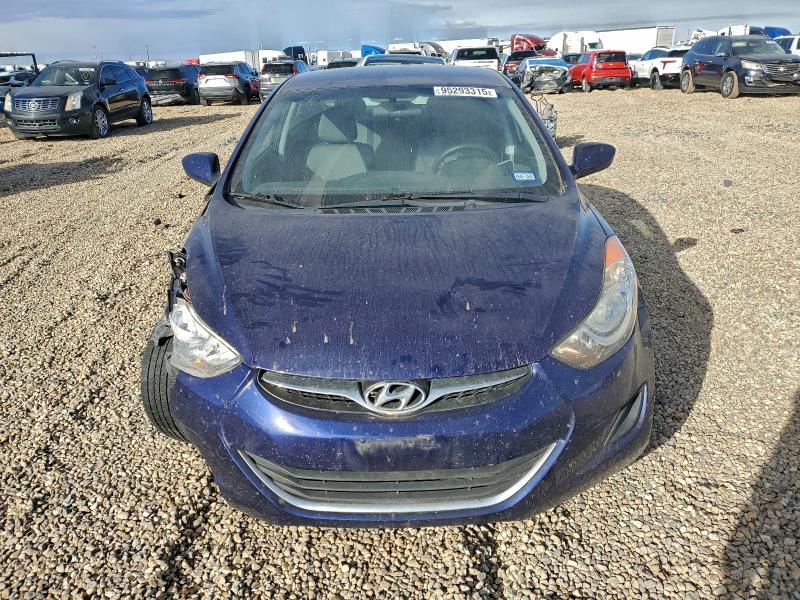 Photo 5 from auction – 2012 HYUNDAI ELANTRA GL with VIN 5NPDH4AE1CH128251