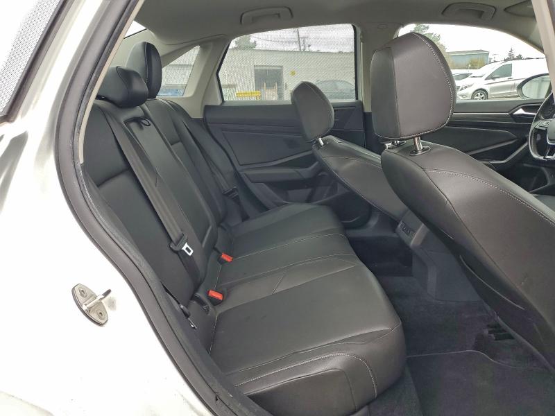 Photo 10 from auction – 2019 VOLKSWAGEN JETTA with VIN 3VWEB7BU0KM232510
