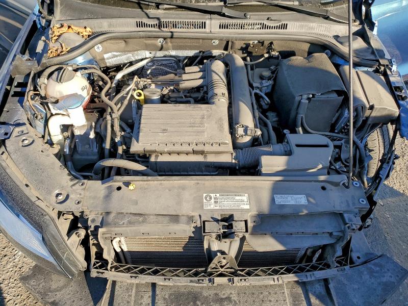 Photo 11 from auction – 2017 VOLKSWAGEN JETTA S with VIN 3VW2B7AJ3HM384591