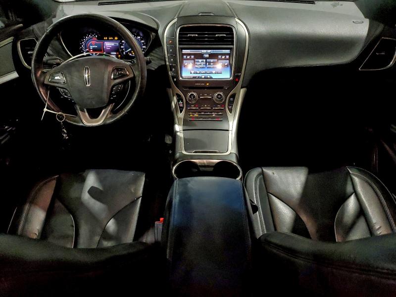 Photo 8 from auction – 2016 LINCOLN MKX PREMIE with VIN 2LMTJ8JR0GBL39355