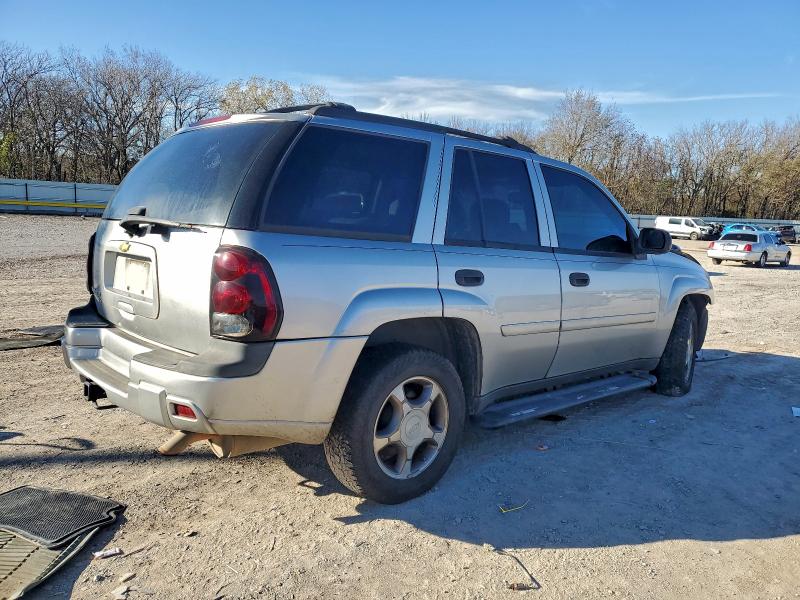 Photo 3 from auction – 2008 CHEVROLET TRAILBLAZE with VIN 1GNDT13S682129198