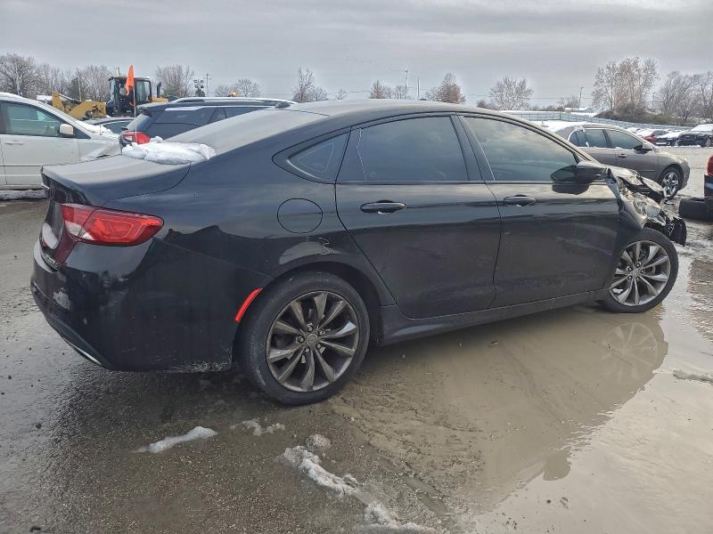 Photo 3 from auction – 2015 CHRYSLER 200 S with VIN 1C3CCCBB5FN711326