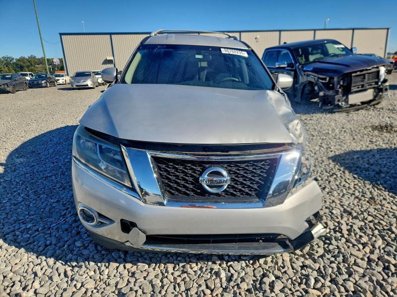 Photo 5 from auction – 2013 NISSAN PATHFINDER with VIN 5N1AR2MM0DC633519