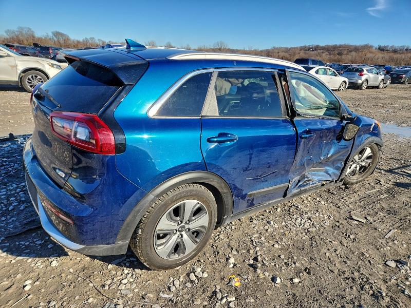 Photo 3 from auction – 2017 KIA NIRO FE with VIN KNDCB3LC0H5063676