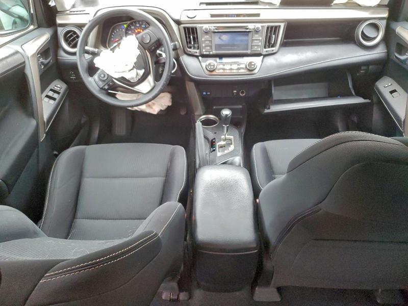 Photo 8 from auction – 2014 TOYOTA RAV4 XLE with VIN 2T3RFREV9EW136130