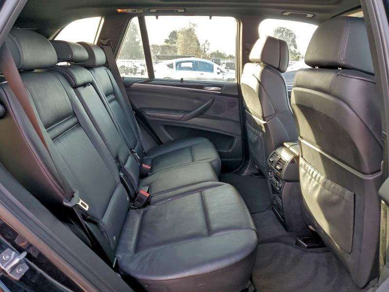 Photo 11 from auction – 2013 BMW X5 XDRIVE5 with VIN 5UXZV8C58D0C15082