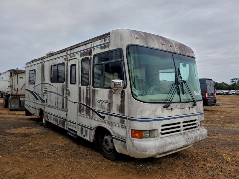 WORKHORSE CUSTOM CHASSIS MOTORHOME 2000 with VIN 5B4LP37J5Y3317913 - Photo from auction