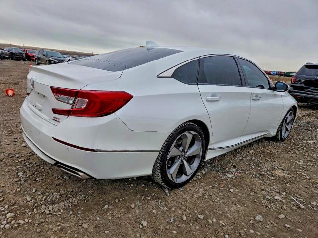 Photo 3 from auction – 2019 HONDA ACCORD TOU with VIN 1HGCV2F95KA019674