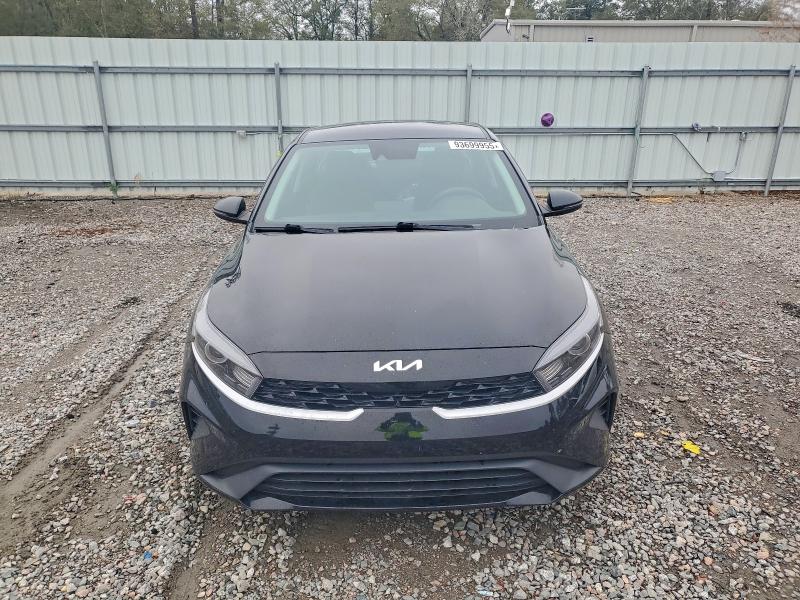 Photo 5 from auction – 2023 KIA FORTE with VIN 3KPF24AD5PE689810