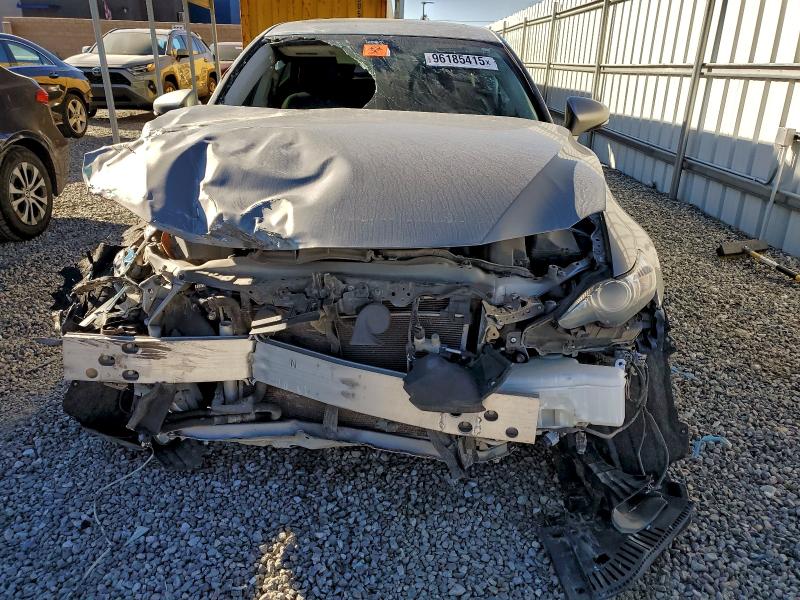 Photo 5 from auction – 2016 LEXUS IS with VIN JTHBA1D2XG5031002