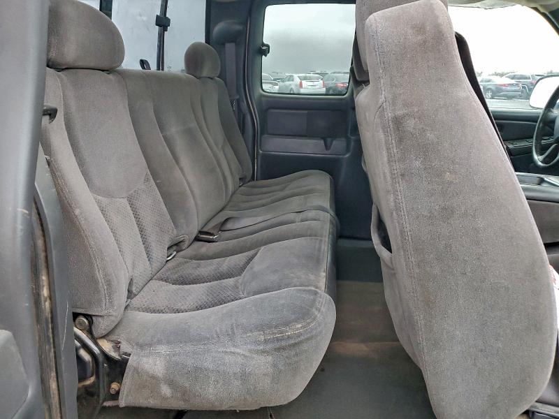 Photo 10 from auction – 2005 CHEVROLET SILVERADO with VIN 2GCEC19V551246104