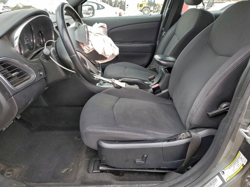 Photo 7 from auction – 2013 CHRYSLER 200 TOURIN with VIN 1C3CCBBB8DN514125