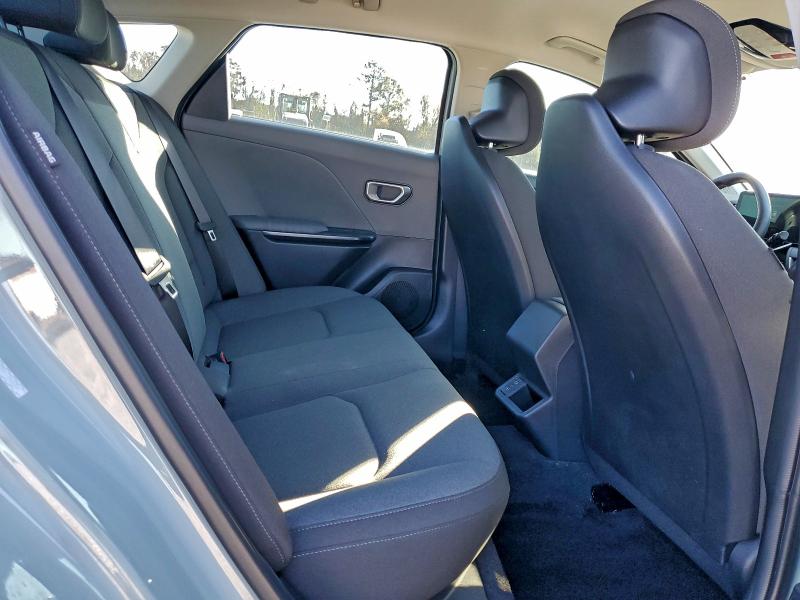 Photo 10 from auction – 2025 KIA K4 LX with VIN 3KPFT4DE3SE105608