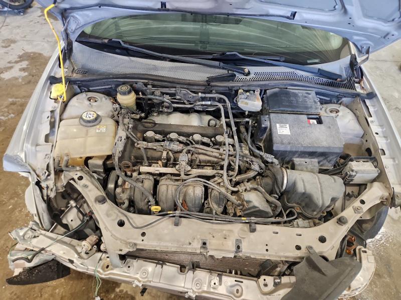 Photo 11 from auction – 2005 FORD FOCUS ZX5 with VIN 3FAFP37N25R137107