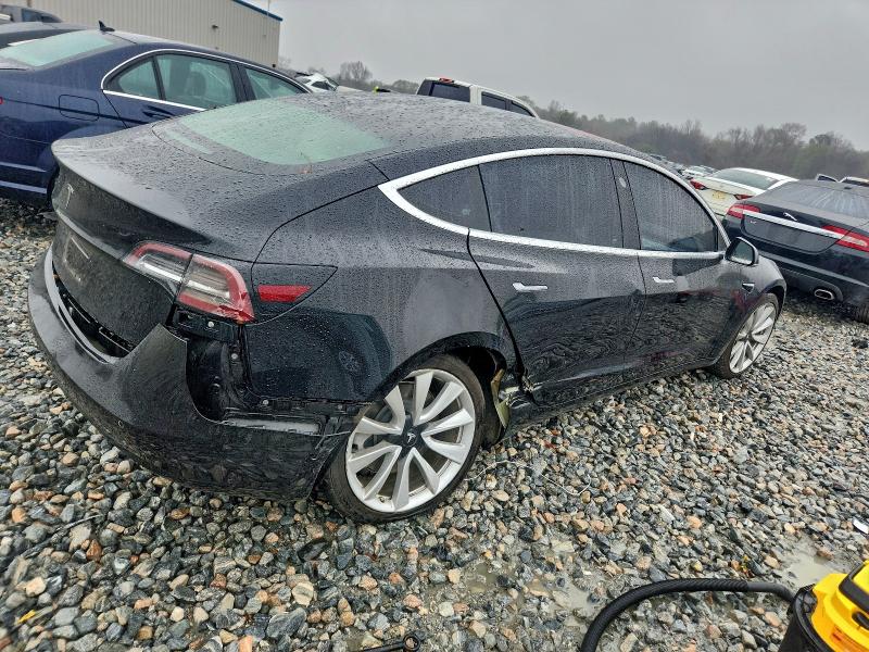Photo 3 from auction – 2018 TESLA MODEL 3 with VIN 5YJ3E1EA2JF177917