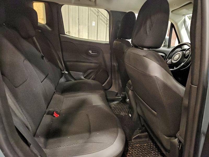Photo 11 from auction – 2018 JEEP RENEGADE with VIN ZACCJBBB0JPH53236