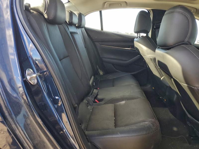 Photo 10 from auction – 2019 MAZDA 3 PREMIUM with VIN 3MZBPAEMXKM100352