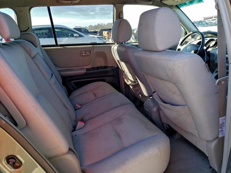 Photo 11 from auction – 2004 TOYOTA HIGHLANDER with VIN JTEEP21A340018529
