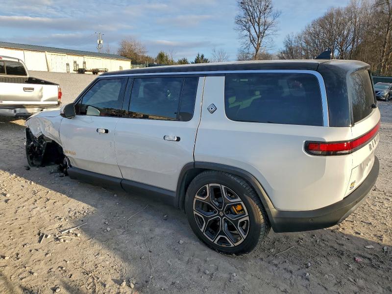 Photo 2 from auction – 2023 RIVIAN R1S LAUNCH with VIN 7PDSGABL7PN006112