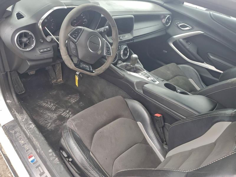 Photo 8 from auction – 2017 CHEVROLET CAMARO LT with VIN 1G1FC1RS2H0162454