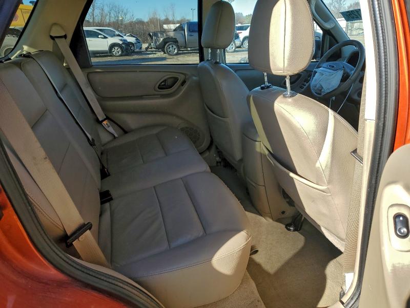 Photo 11 from auction – 2007 FORD ESCAPE XLT with VIN 1FMYU93137KB26007
