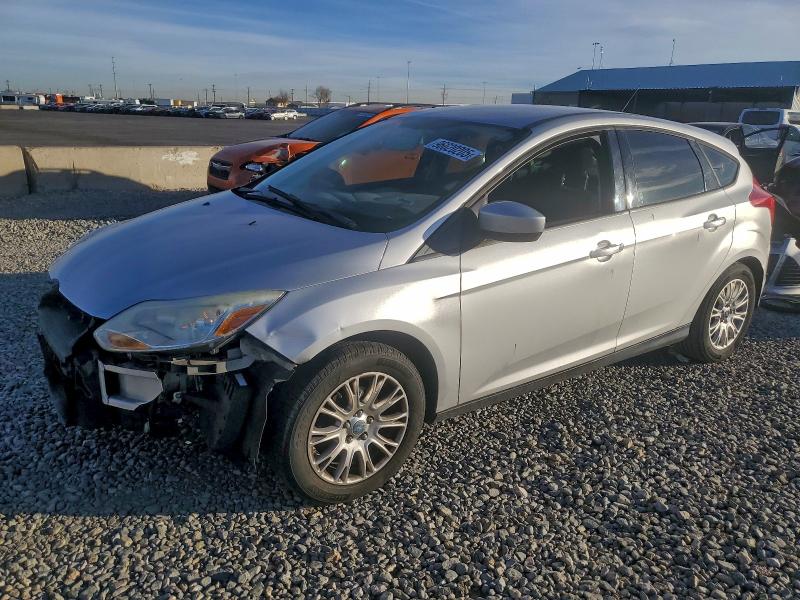 FORD FOCUS 2012 with VIN 1FAHP3K22CL375606 - Photo from auction
