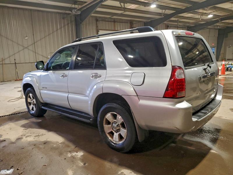 Photo 2 from auction – 2008 TOYOTA 4RUNNER SR with VIN JTEBU14R18K010947