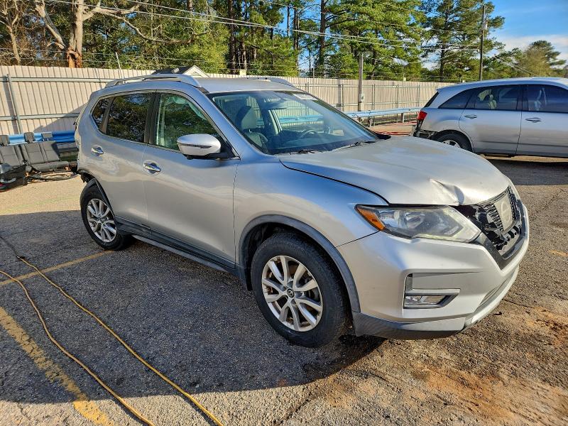 Photo 4 from auction – 2017 NISSAN ROGUE S with VIN KNMAT2MT9HP608680