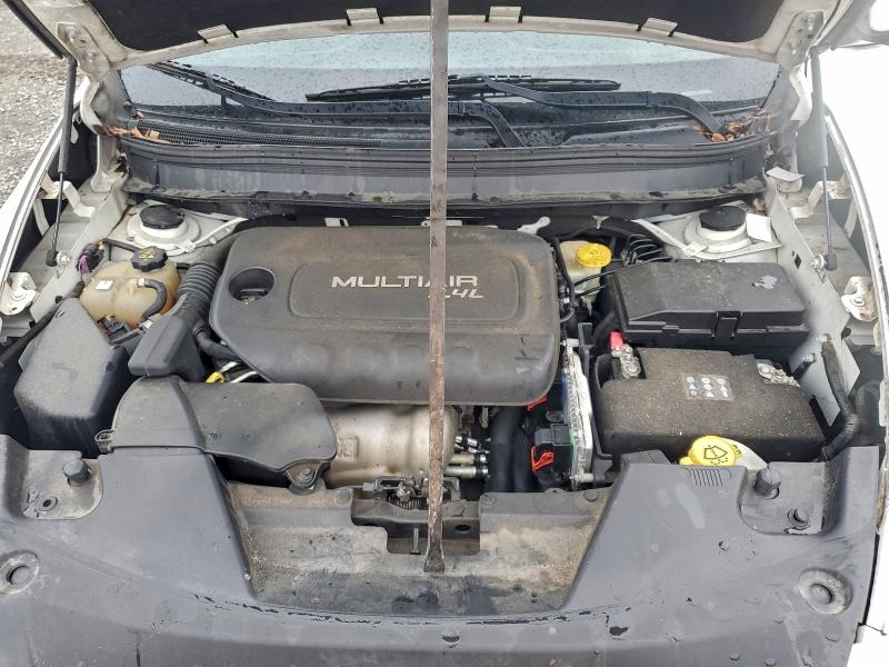 Photo 12 from auction – 2015 JEEP CHEROKEE L with VIN 1C4PJLCB4FW683899