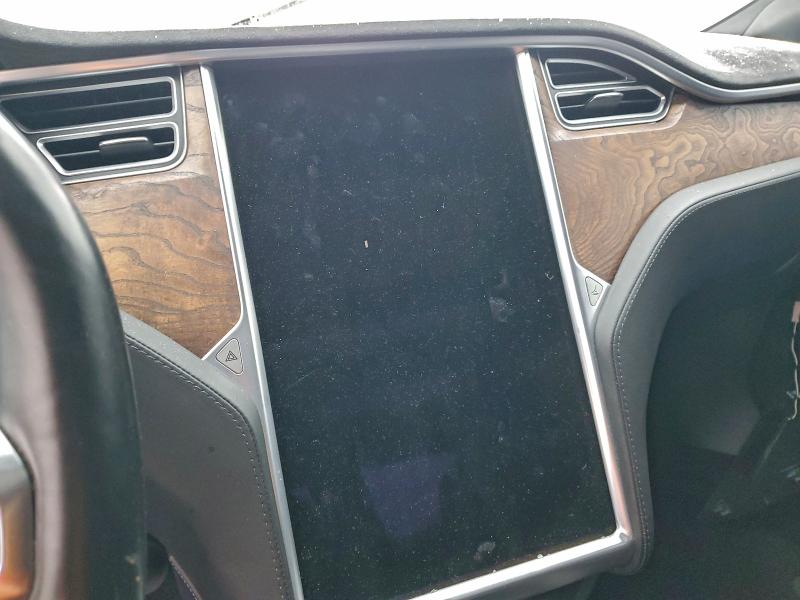 Photo 9 from auction – 2016 TESLA MODEL S with VIN 5YJSA1E29GF169922