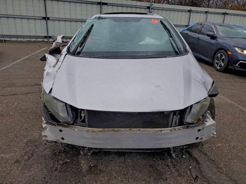 Photo 5 from auction – 2015 HONDA CIVIC EXL with VIN 19XFB2F90FE057028