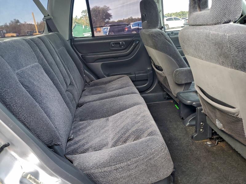 Photo 11 from auction – 2001 HONDA CR-V EX with VIN JHLRD18611C002966