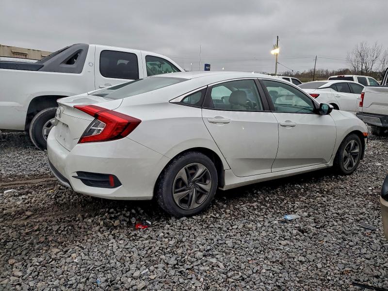 Photo 3 from auction – 2021 HONDA CIVIC with VIN 19XFC2F60ME000196