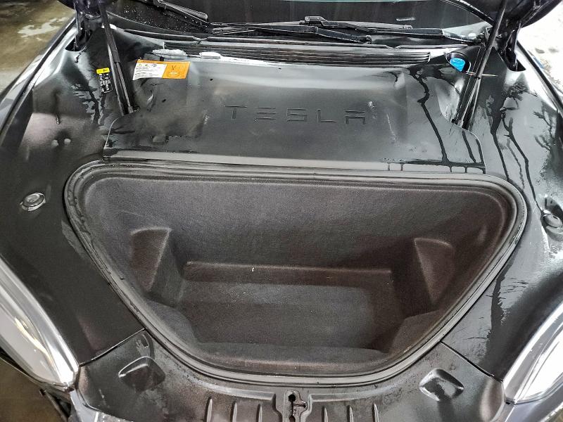 Photo 11 from auction – 2018 TESLA MODEL S with VIN 5YJSA1E25JF277073