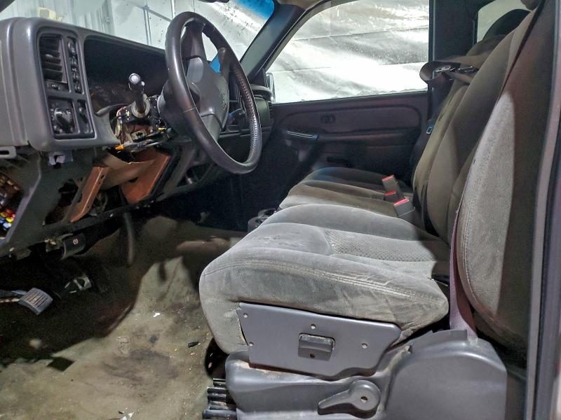 Photo 7 from auction – 2005 CHEVROLET SILVERADO with VIN 2GCEK13T351383035