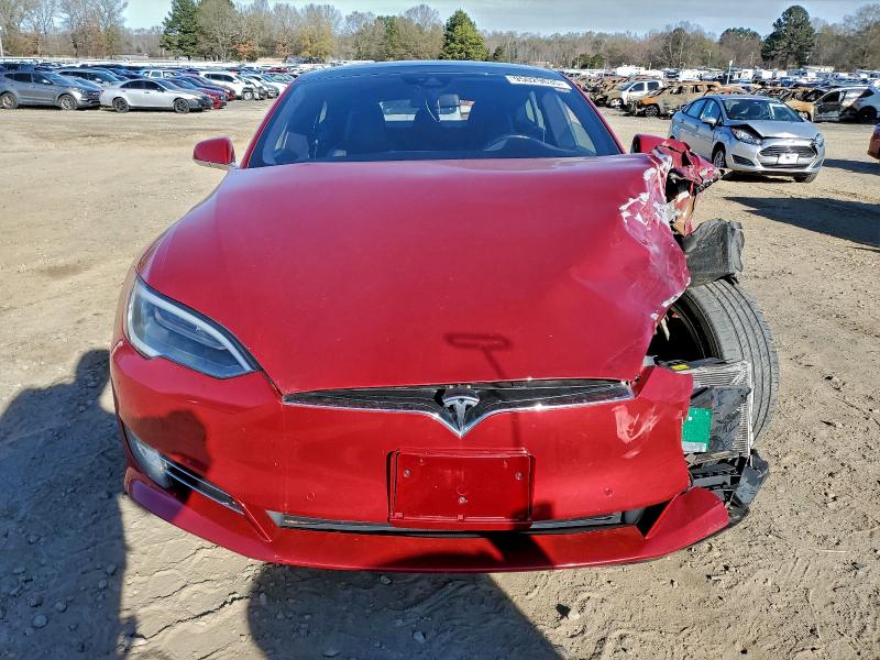 Photo 5 from auction – 2016 TESLA MODEL S with VIN 5YJSA1E29GF156121