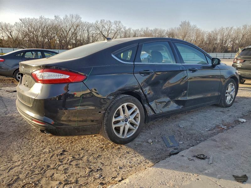 Photo 3 from auction – 2016 FORD FUSION with VIN 3FA6P0H74GR326486