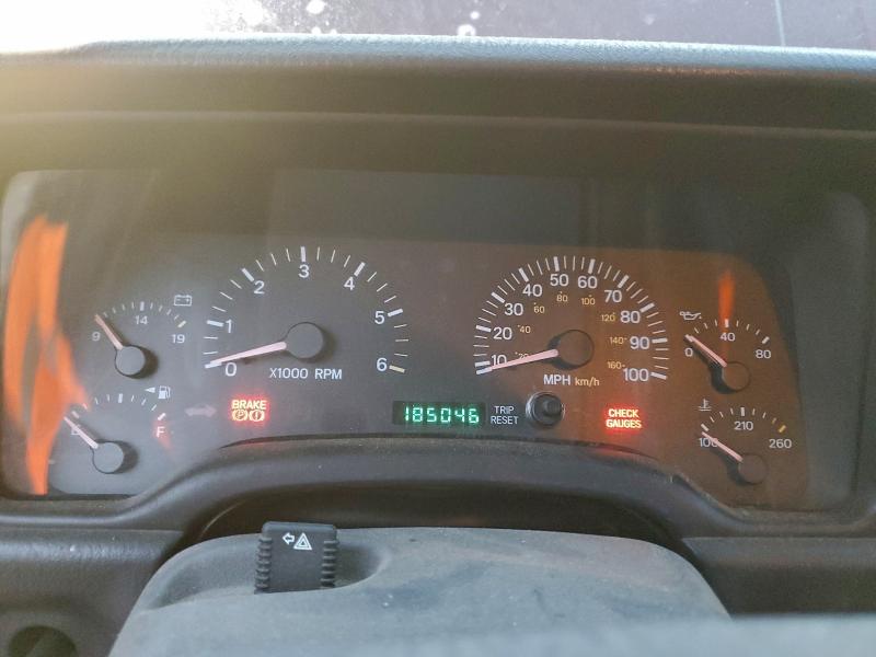 Photo 9 from auction – 2000 JEEP CHEROKEE with VIN 1J4FF48S4YL137596