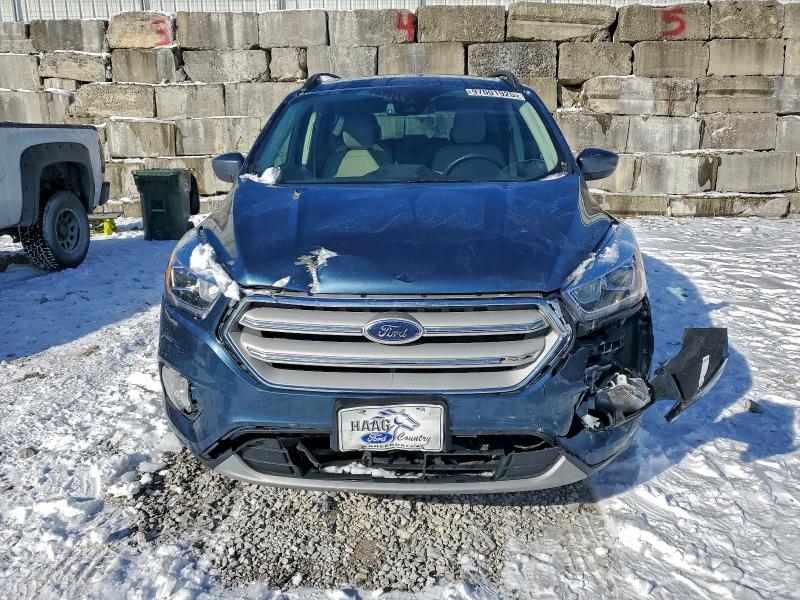 Foto 5 de la subasta – 2018 FORD ESCAPE SEL con VIN 1FMCU0HD5JUC74485