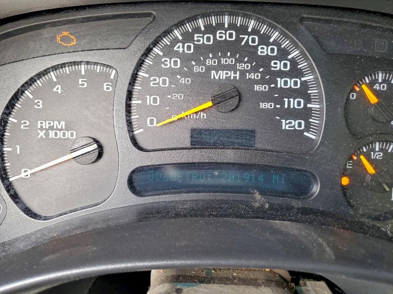 Photo 9 from auction – 2004 GMC YUKON with VIN 1GKEK13T44R155118